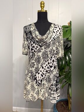 #17)  Feratelli Black & Cream Mixed Print Top (stretch)